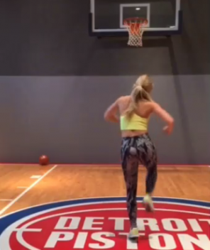 kelly hall yoga pants 2